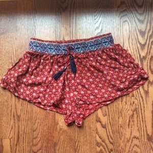 Cute & comfy patterned shorts w/ adjustable band